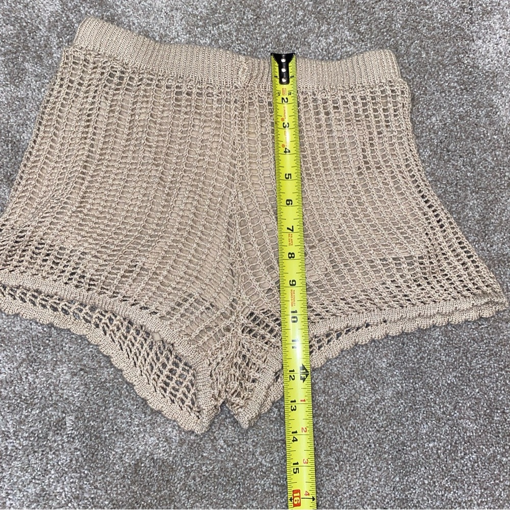 Ocean Drive Crochet Shorts With Built In Lining Size S Tan Scalloped Edges Gold - Picture 6 of 8